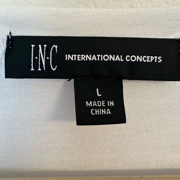 Lot of 2 Womens Fall Pumpkin & Winter Red Bow Holiday Tshirts Size Large NWT - Picture 4 of 13